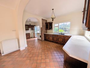 Photo 26- click for photo gallery